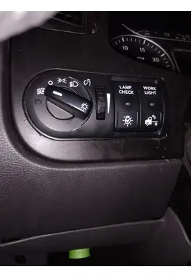 INTERNATIONAL LT HEADLAMP SWITCH