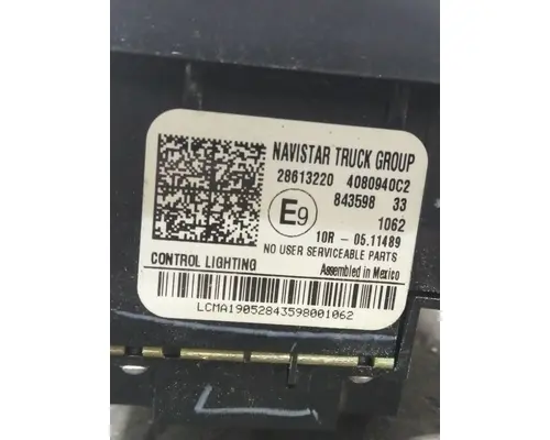 INTERNATIONAL LT HEADLAMP SWITCH