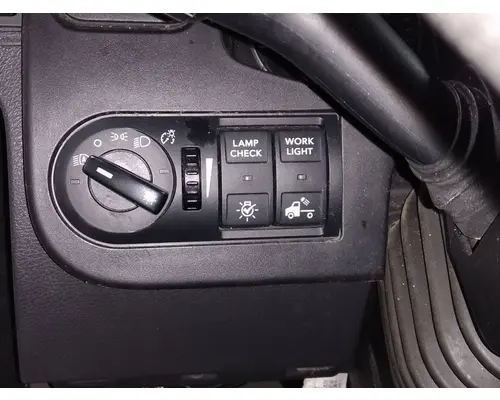 INTERNATIONAL LT HEADLAMP SWITCH