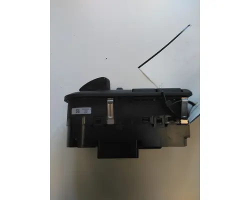 INTERNATIONAL LT HEADLAMP SWITCH