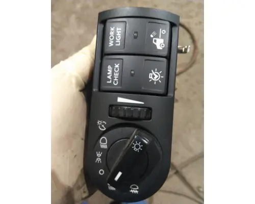 INTERNATIONAL LT HEADLAMP SWITCH
