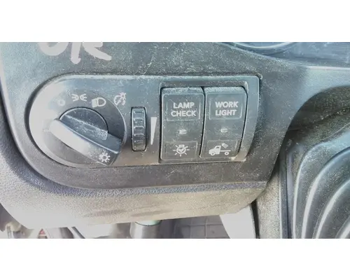 INTERNATIONAL LT HEADLAMP SWITCH