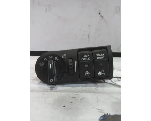 INTERNATIONAL LT HEADLAMP SWITCH