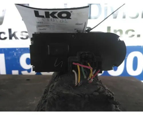 INTERNATIONAL LT HEADLAMP SWITCH