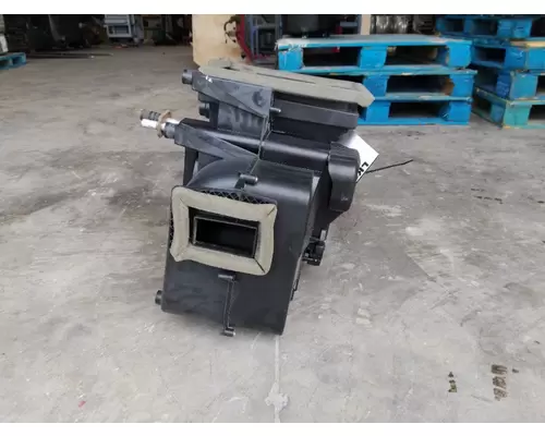 INTERNATIONAL LT HEATER ASSEMBLY
