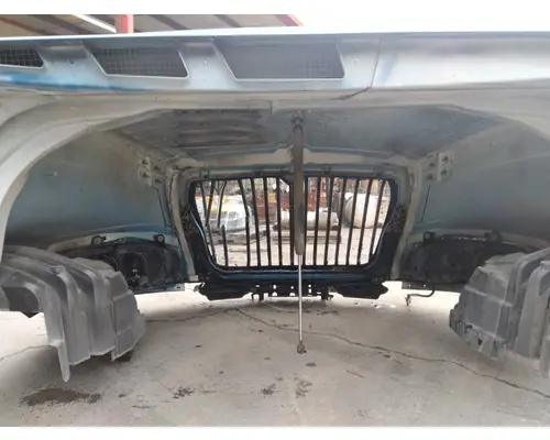 INTERNATIONAL LT HOOD