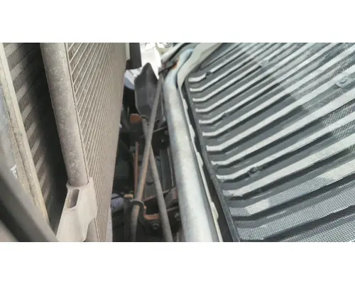 INTERNATIONAL LT HOOD