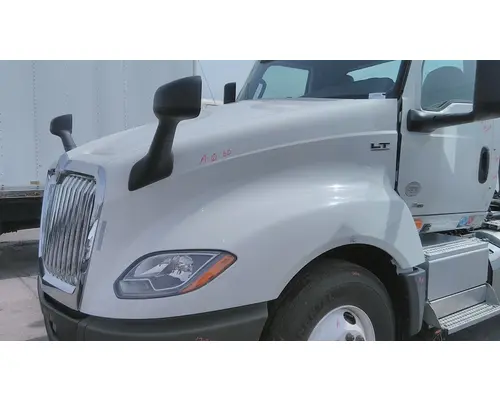 INTERNATIONAL LT HOOD