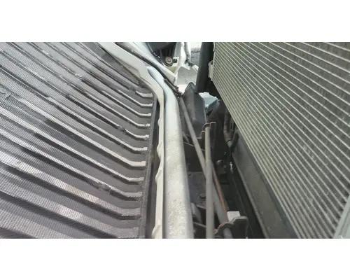 INTERNATIONAL LT HOOD