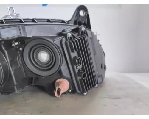 INTERNATIONAL LT Headlamp Assembly