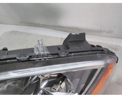 INTERNATIONAL LT Headlight Assemblies