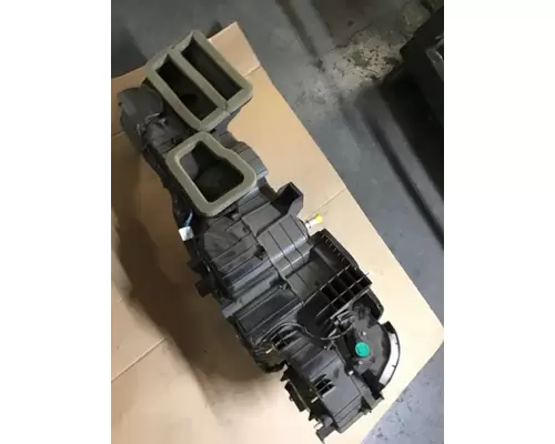 INTERNATIONAL LT Heater Assembly