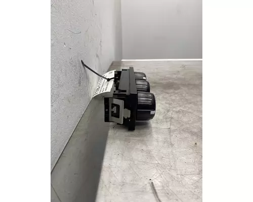 INTERNATIONAL LT Heater or Air Conditioner Parts, Misc.