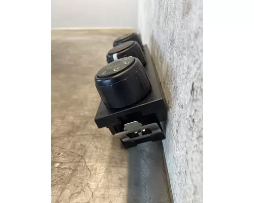 INTERNATIONAL LT Heater or Air Conditioner Parts, Misc.