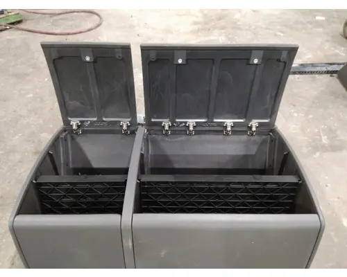 INTERNATIONAL LT INTERIOR CABINET