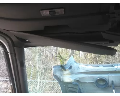 INTERNATIONAL LT INTERIOR SUN VISOR