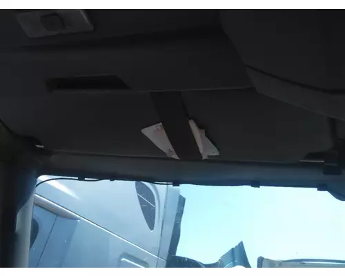 INTERNATIONAL LT INTERIOR SUN VISOR