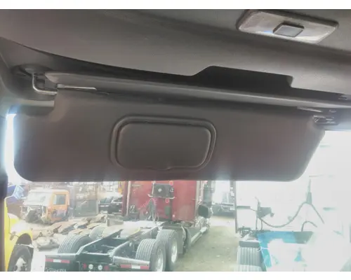 INTERNATIONAL LT INTERIOR SUN VISOR