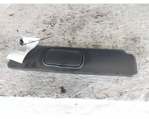 INTERNATIONAL LT INTERIOR SUN VISOR
