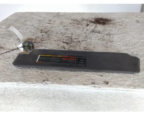 INTERNATIONAL LT INTERIOR SUN VISOR