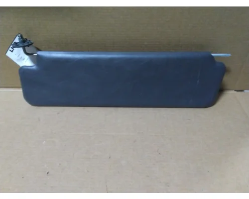 INTERNATIONAL LT INTERIOR SUN VISOR