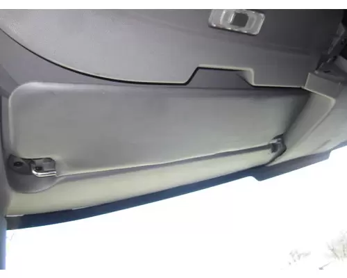 INTERNATIONAL LT INTERIOR SUN VISOR