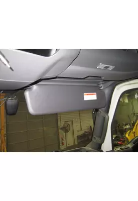 INTERNATIONAL LT INTERIOR SUN VISOR