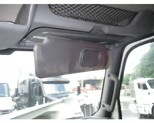 INTERNATIONAL LT INTERIOR SUN VISOR