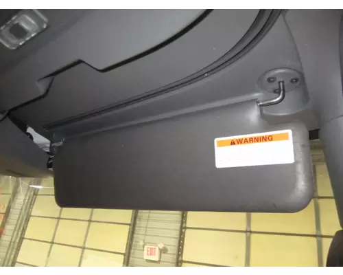 INTERNATIONAL LT INTERIOR SUN VISOR