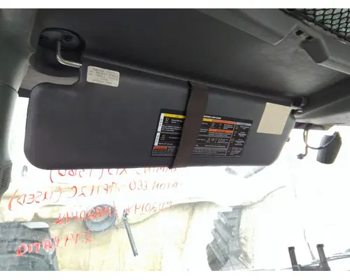 INTERNATIONAL LT INTERIOR SUN VISOR