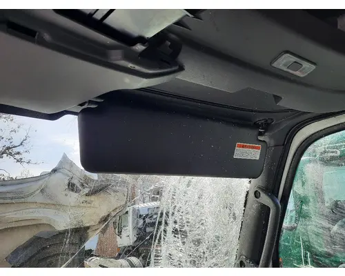 INTERNATIONAL LT INTERIOR SUN VISOR