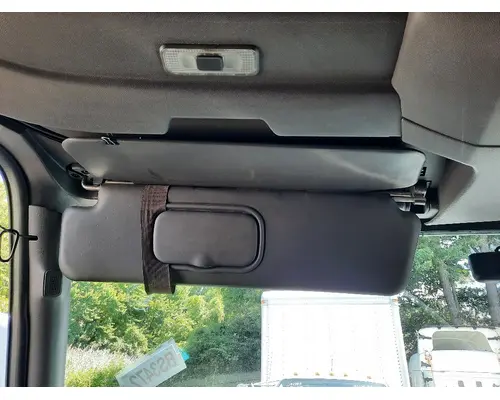 INTERNATIONAL LT INTERIOR SUN VISOR