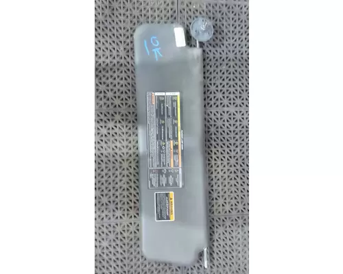 INTERNATIONAL LT INTERIOR SUN VISOR