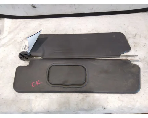 INTERNATIONAL LT INTERIOR SUN VISOR