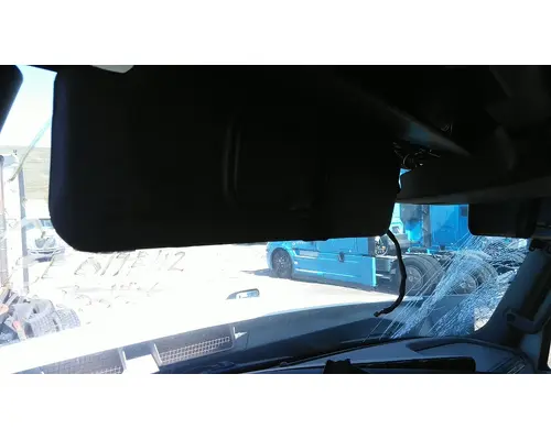 INTERNATIONAL LT INTERIOR SUN VISOR