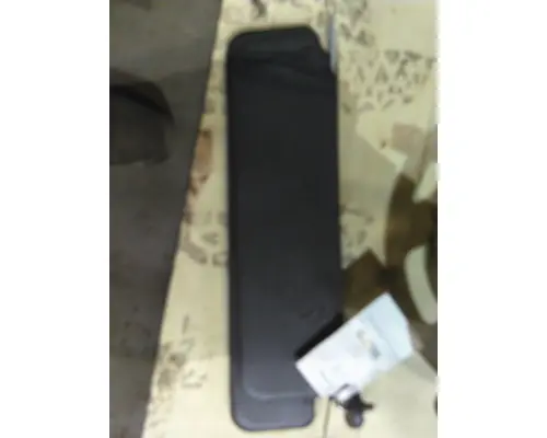 INTERNATIONAL LT INTERIOR SUN VISOR