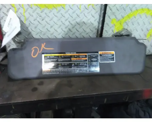 INTERNATIONAL LT INTERIOR SUN VISOR