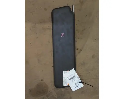 INTERNATIONAL LT INTERIOR SUN VISOR