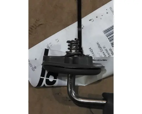 INTERNATIONAL LT INTERIOR SUN VISOR