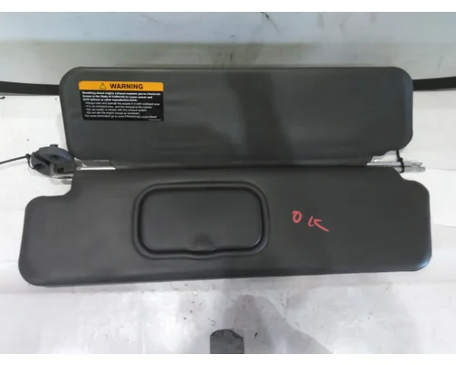 INTERNATIONAL LT INTERIOR SUN VISOR