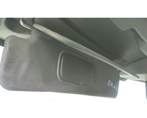 INTERNATIONAL LT INTERIOR SUN VISOR