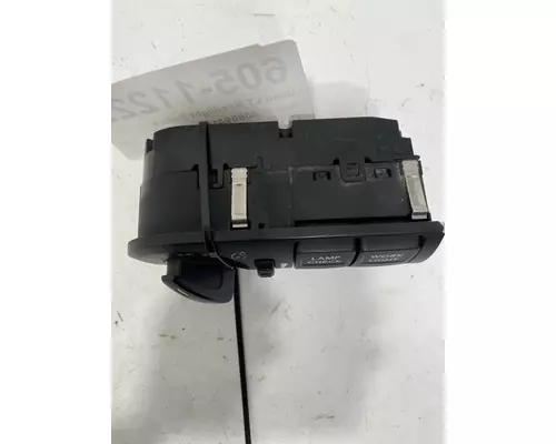 INTERNATIONAL LT Instrument Cluster