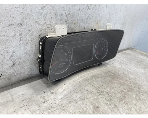 INTERNATIONAL LT Instrument Cluster