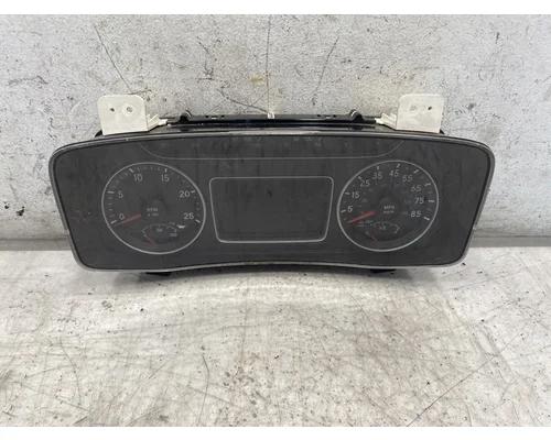 INTERNATIONAL LT Instrument Cluster