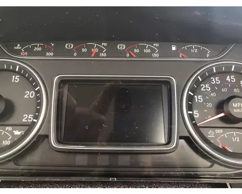 INTERNATIONAL LT Instrument Cluster