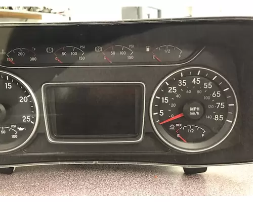 INTERNATIONAL LT Instrument Cluster