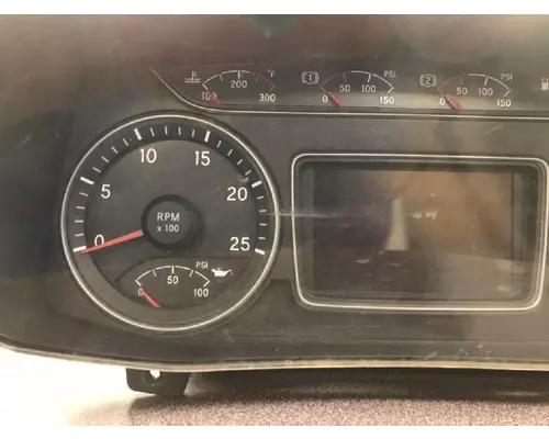INTERNATIONAL LT Instrument Cluster