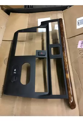 INTERNATIONAL LT Interior Parts, Misc.