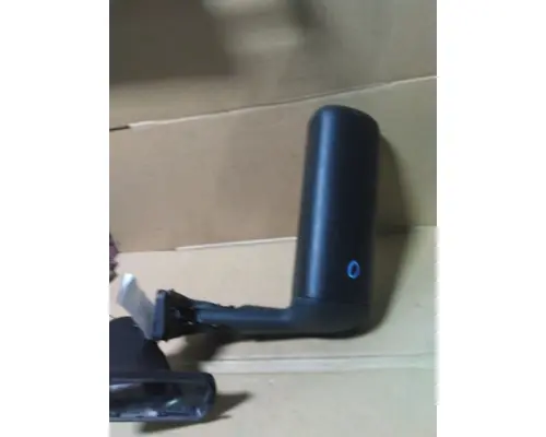 INTERNATIONAL LT MIRROR ASSEMBLY CABDOOR