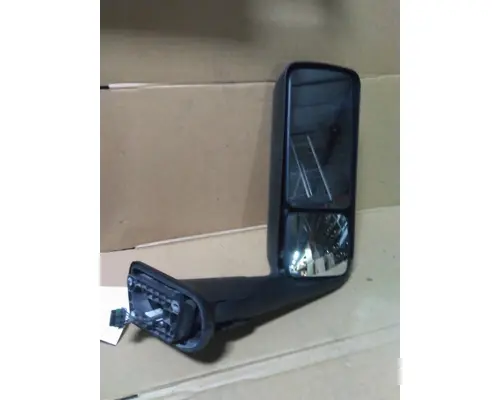 INTERNATIONAL LT MIRROR ASSEMBLY CABDOOR